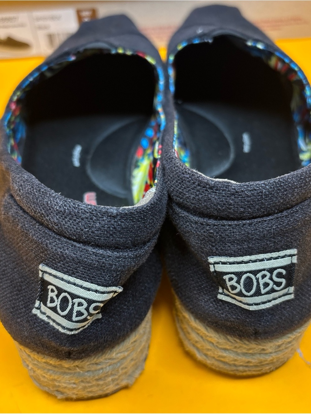 Sz 9 Skechers BOBS Black Canvas Slip-On Espadrille with Colorful Floral Lining - Picture 3 of 16